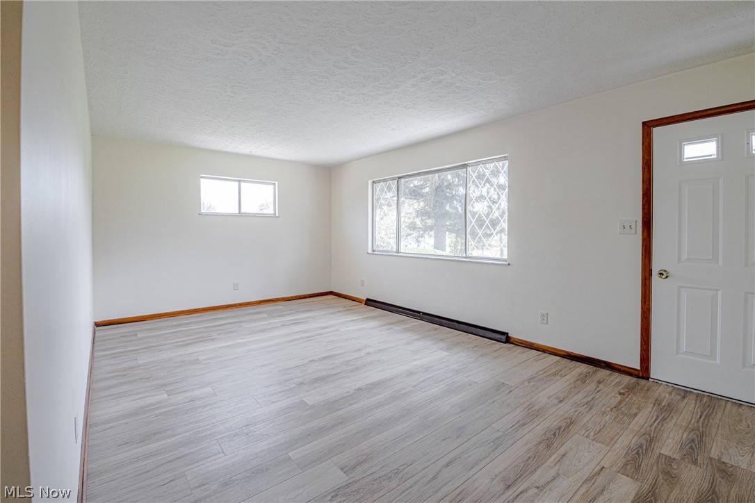 665 Griffith Road Akron, OH 44312 - Photo 6 of 30