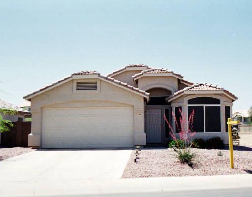 7228 South Roberts Road Tempe, AZ 85283 - Photo 1 of 1 Primary Photo