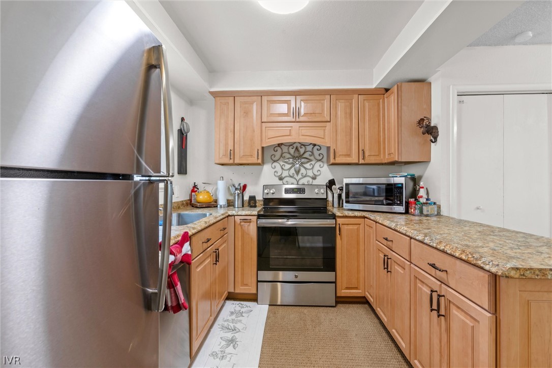 321 Ski Way, Unit 13 Incline Village, NV 89451 - Photo 9 of 26 Updated Kitchen