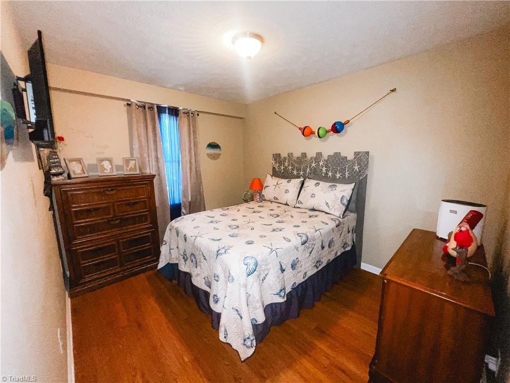146 South Bridgewater Road Mount Airy, NC 27030 - Photo 20 of 31