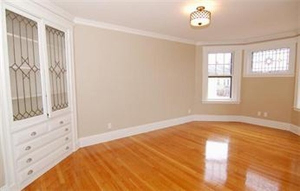 3 Newport Road, Unit 4 Cambridge, MA 02140 - Photo 7 of 10