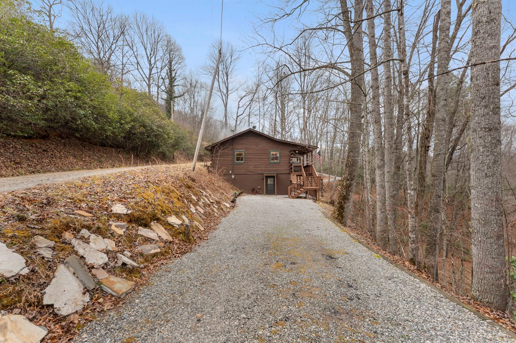 451 Summit Road Otto, NC 28763 - Photo 2 of 40