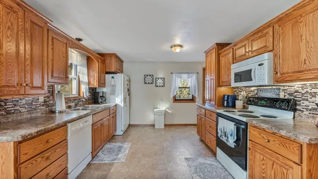 $150,000 | 103 Schaaf Street, Murdock, MN 56271