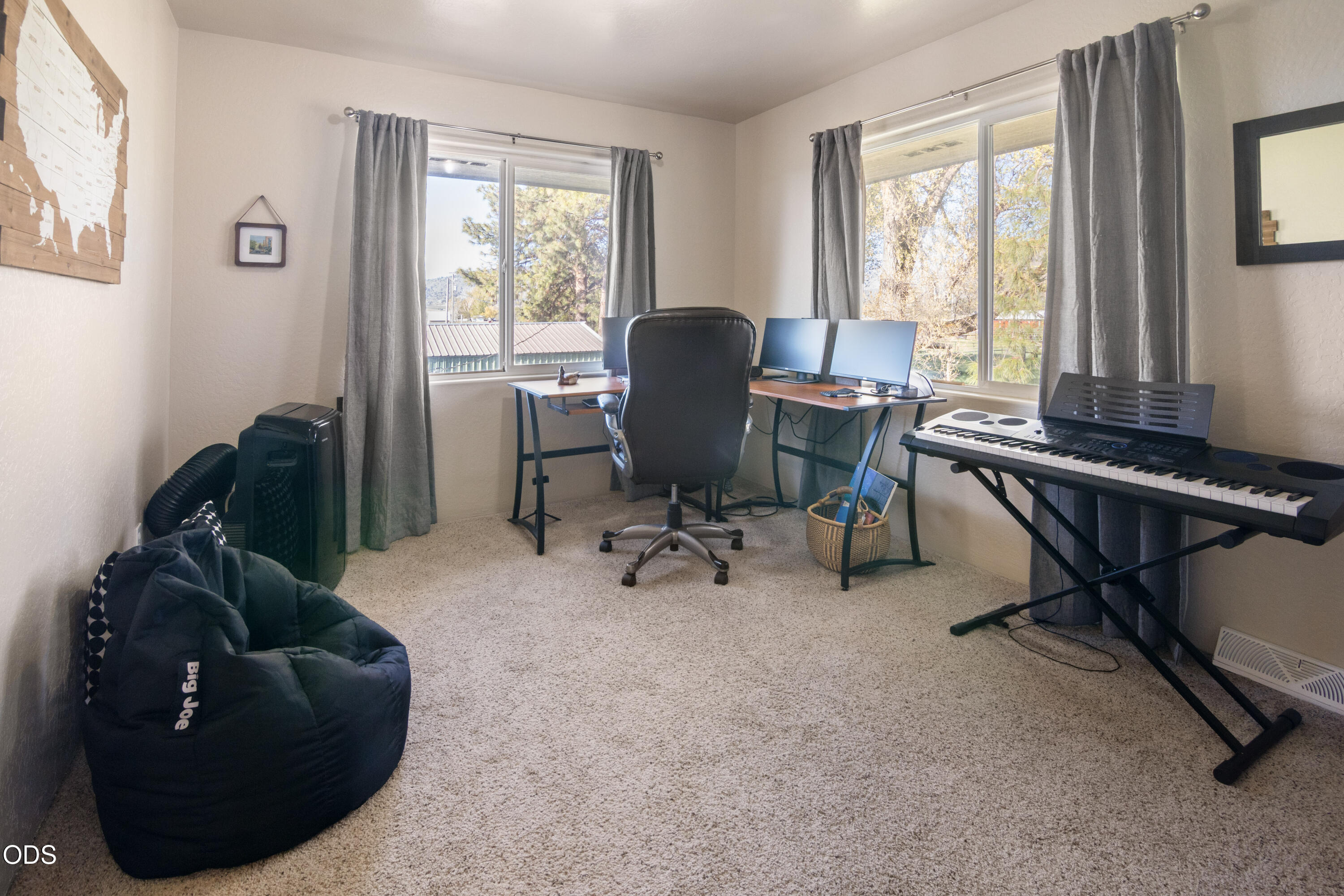 8270 Hill Road Klamath Falls, OR 97603 - Photo 21 of 30