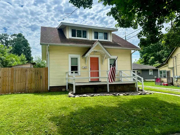 $167,400 | 105 East Washington Street, Attica, IN 47918