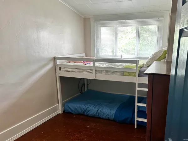 $167,400 | 105 East Washington Street, Attica, IN 47918