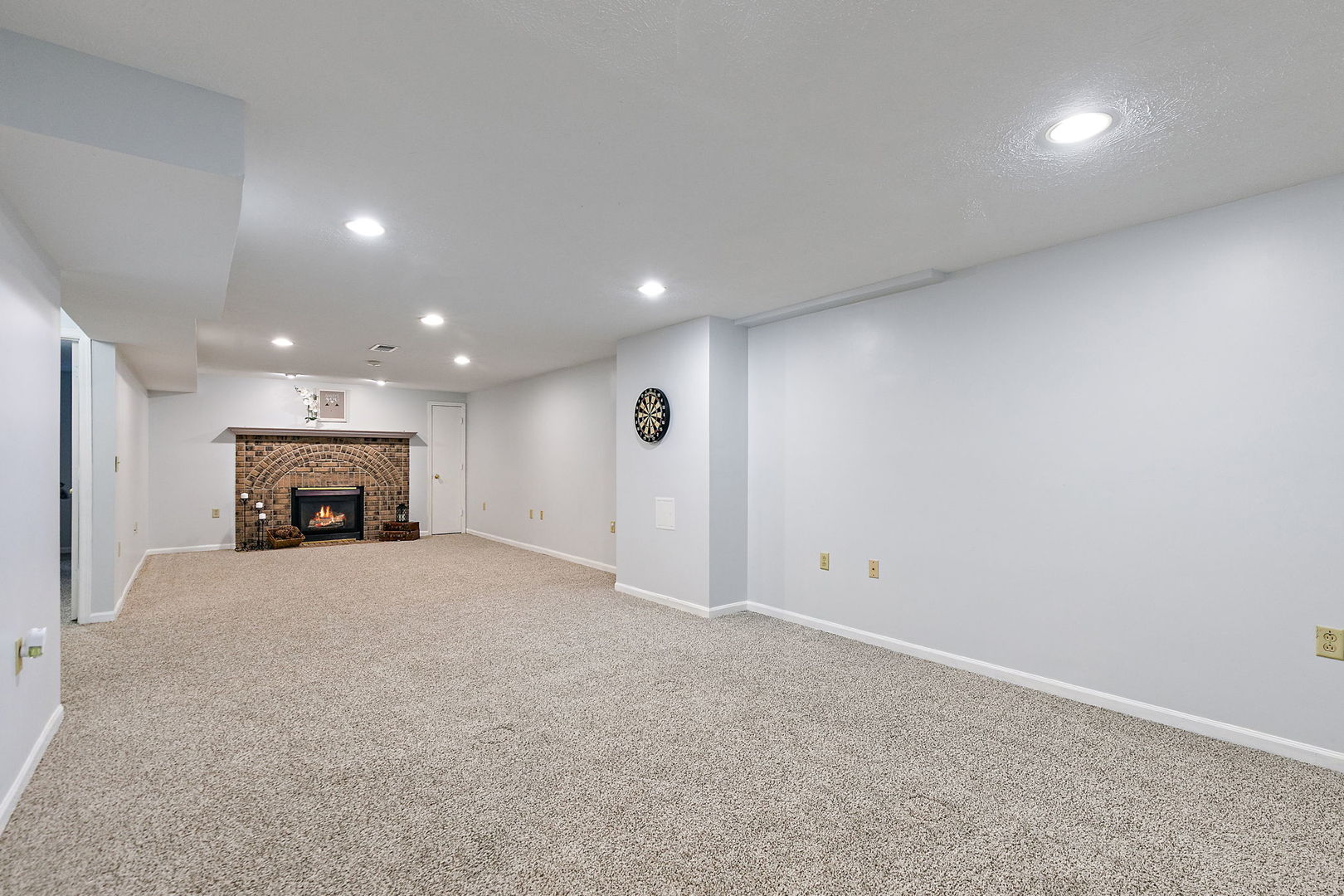 847 Quail Run DeKalb, IL 60115 - Photo 20 of 37