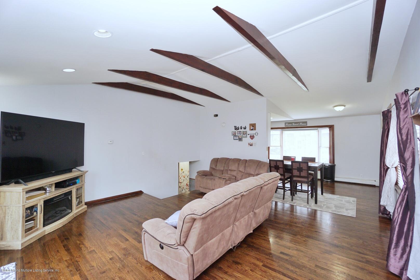 22 Van Riper Street Staten Island, NY 10302 - Photo 11 of 52 Photo Oct 11, 1 01 27 PM