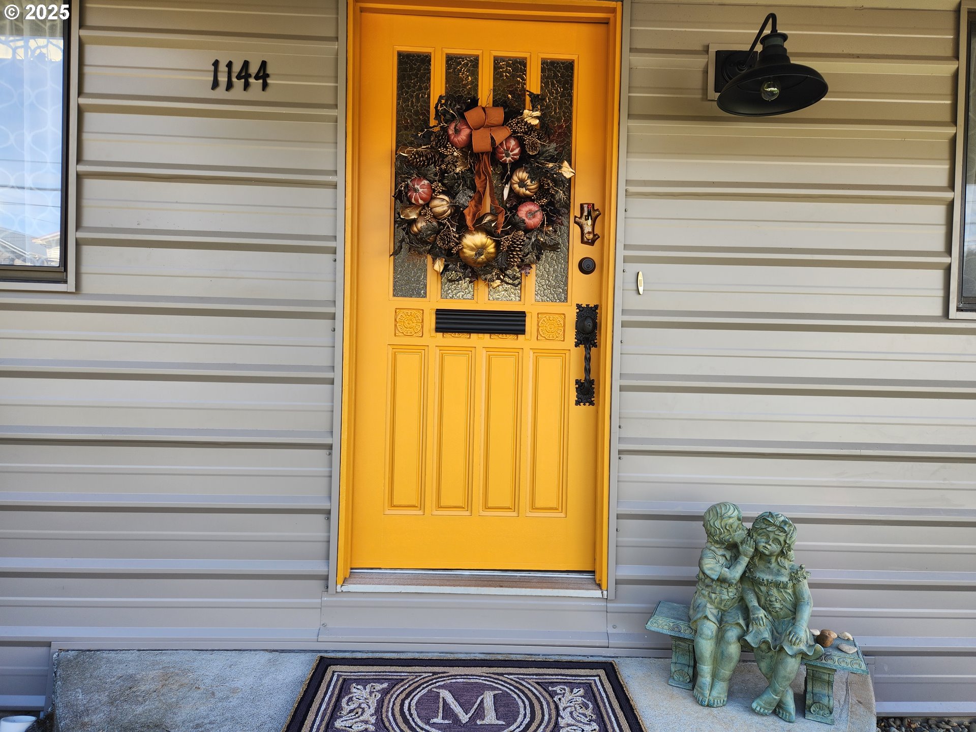 1144 Winchester Avenue Reedsport, OR 97467 - Photo 6 of 47 a view of front door of house