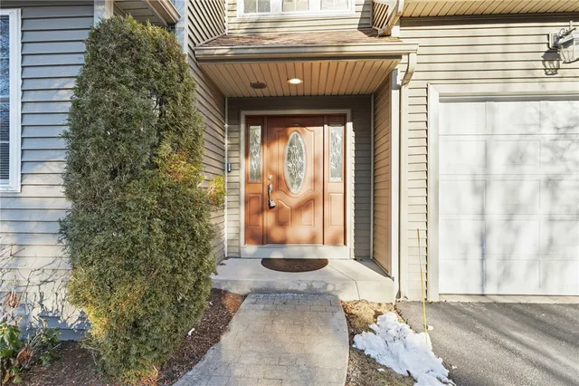 $599,900 | 315 Old River Road, Unit 20, Lincoln, RI 02838