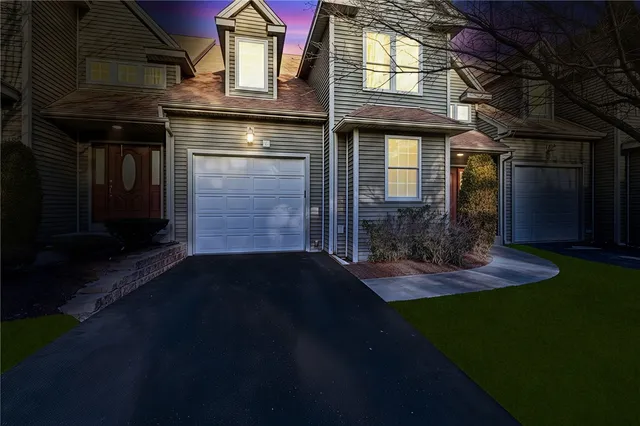 $599,900 | 315 Old River Road, Unit 20, Lincoln, RI 02838