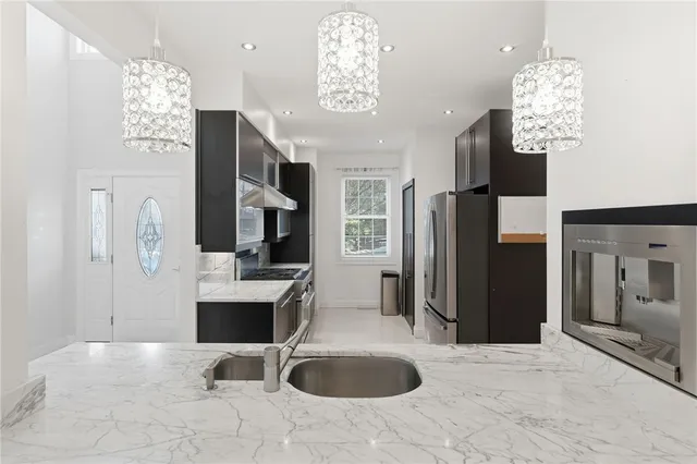 $599,900 | 315 Old River Road, Unit 20, Lincoln, RI 02838