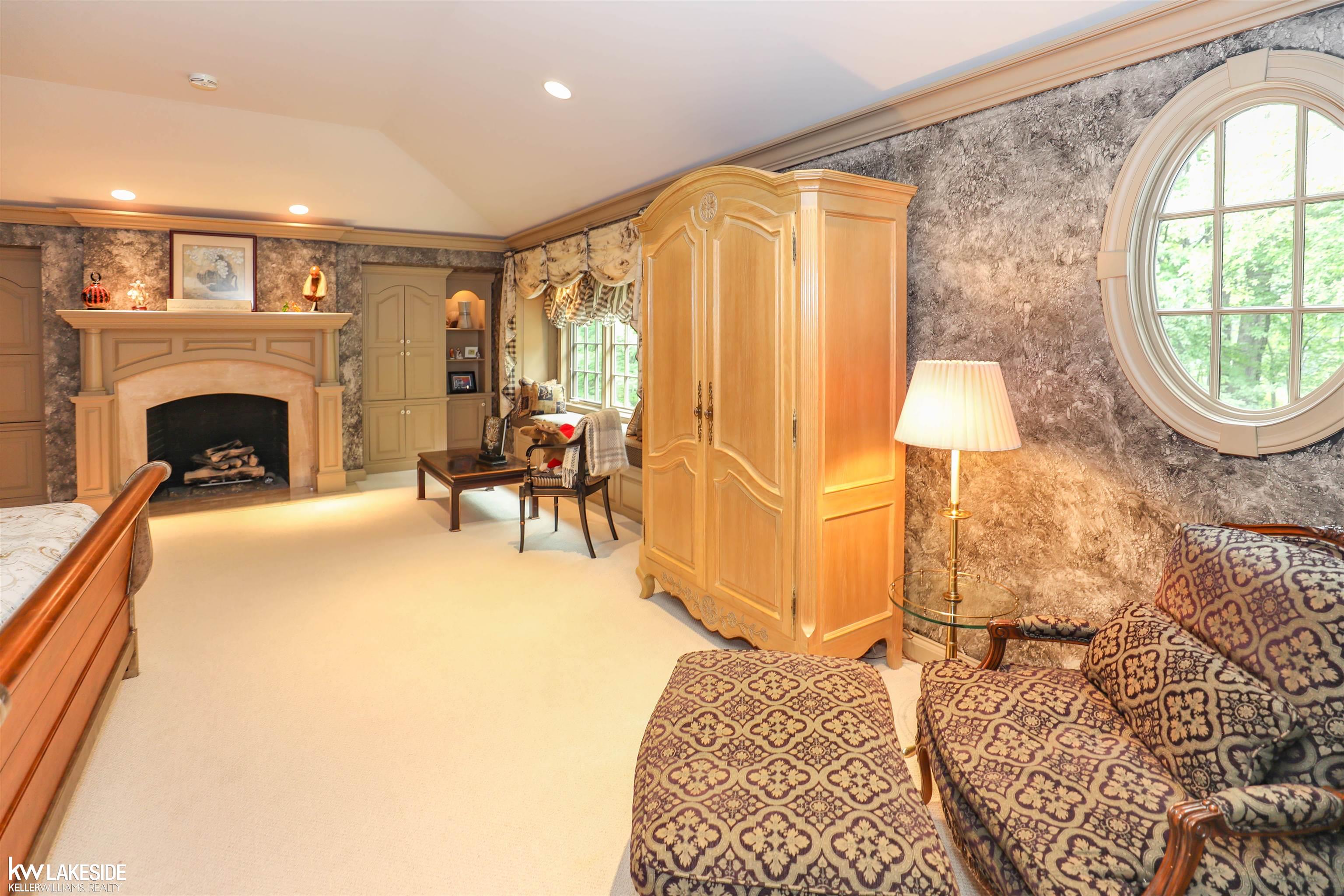 2000 Touraine Drive Rochester, MI 48306 - Photo 33 of 74