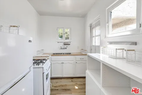 $1,395,000 | 3622 Veteran Avenue, Los Angeles, CA 90034