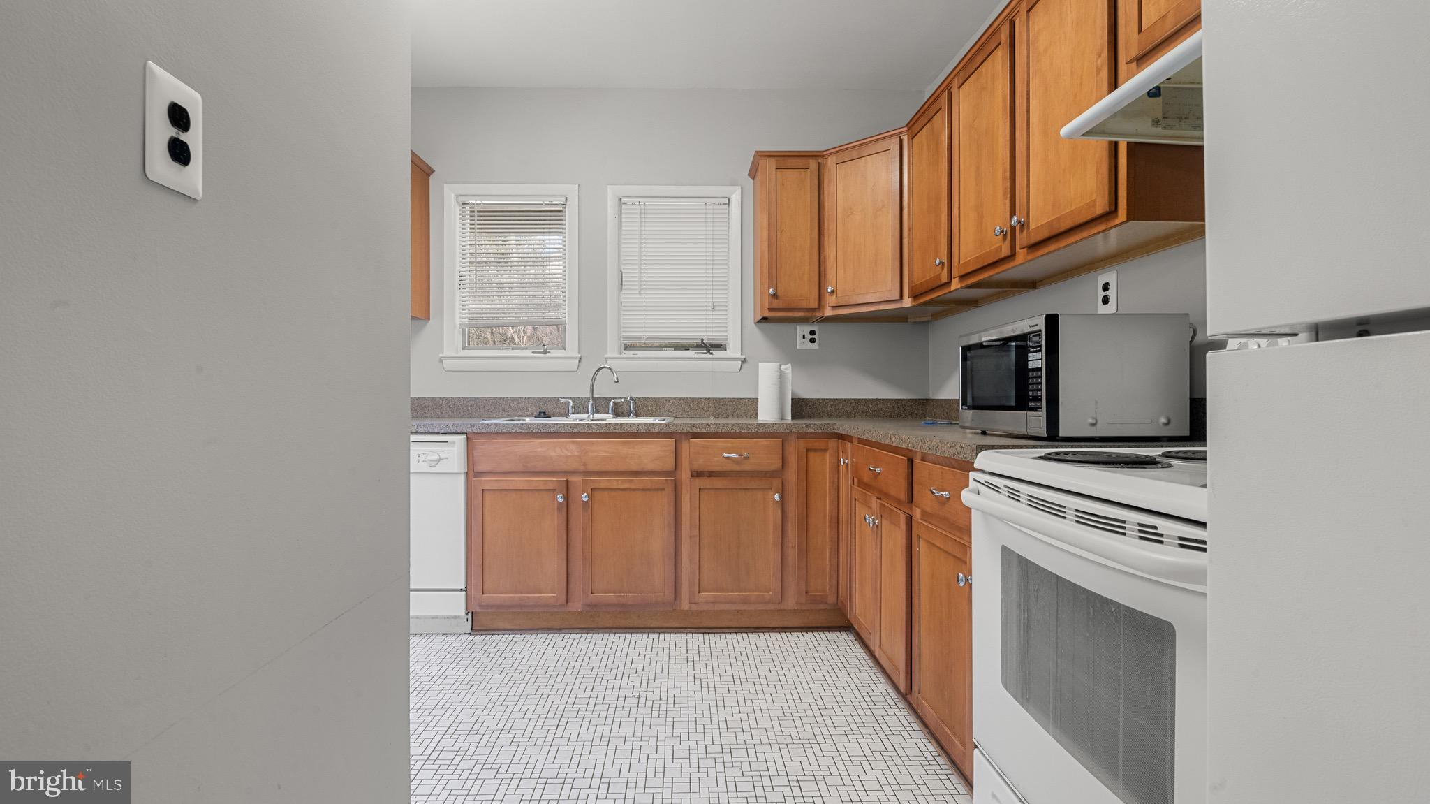 2713 24th Road South Arlington, VA 22206 - Photo 14 of 27