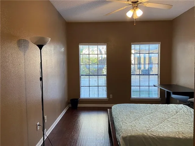 $1,900 | 712 West 21st Street, Unit 303, Austin, TX 78705