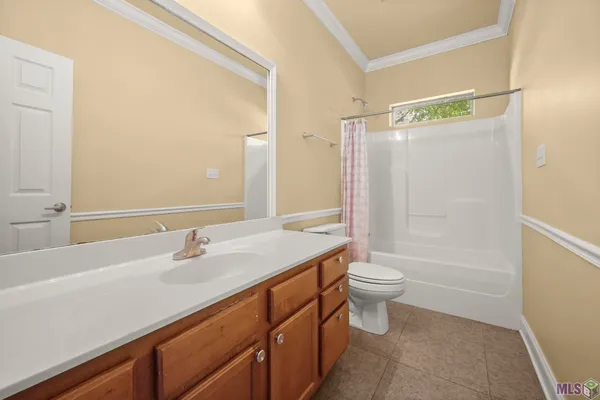 $289,000 | 11414 Pleasant Knoll Drive, Denham Springs, LA 70726