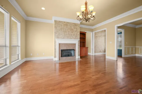 $289,000 | 11414 Pleasant Knoll Drive, Denham Springs, LA 70726