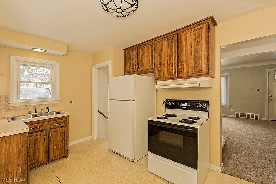 5461 Harper Road Solon, OH 44139 - Photo 13 of 28