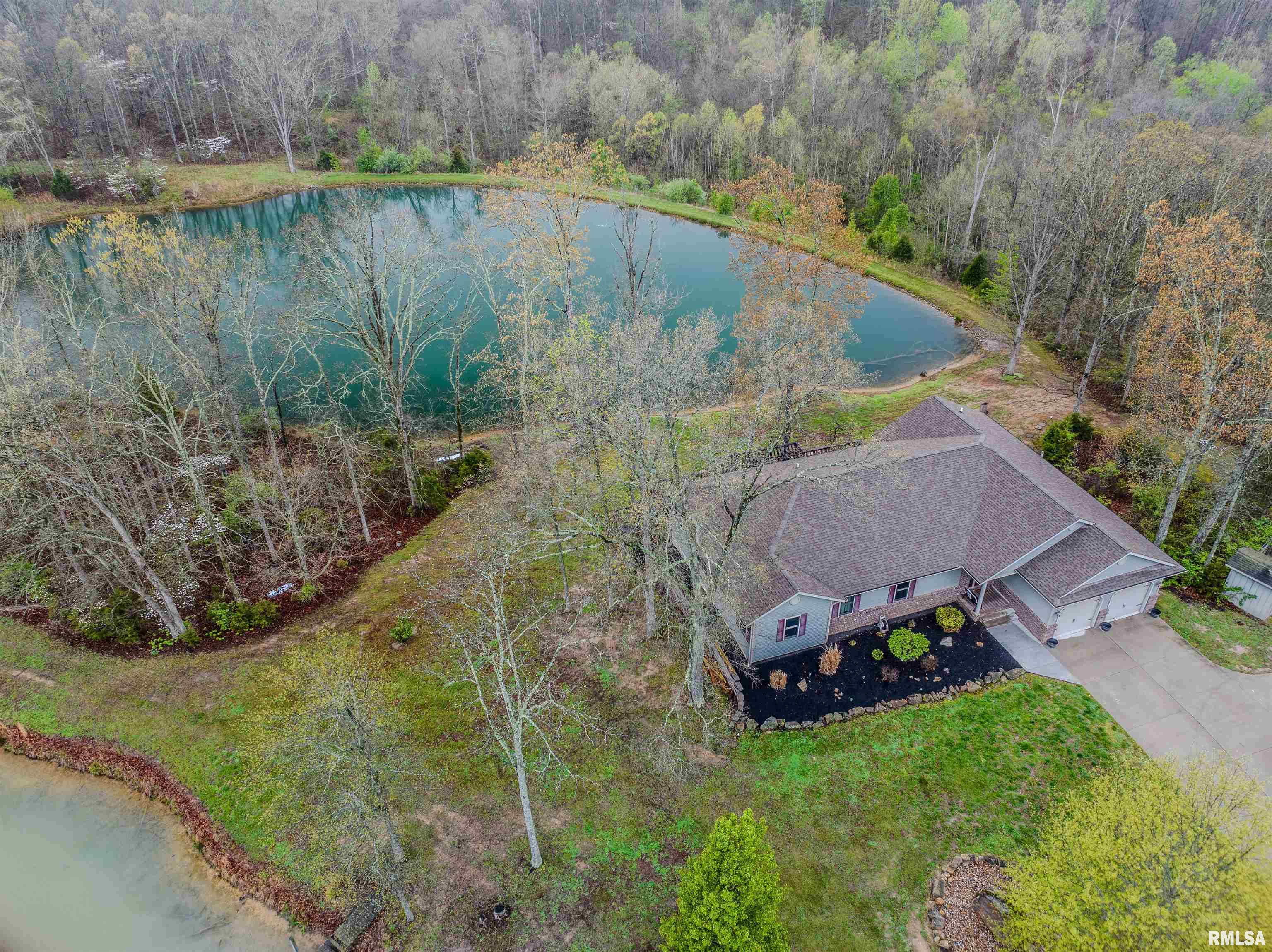 128 Covered Bridge Road Carbondale, IL 62902 - Photo 9 of 52