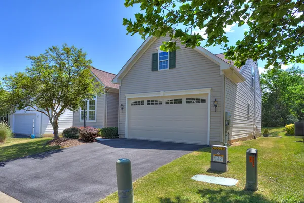 $539,750 | 108 April Avenue, Stephens City, VA 22655