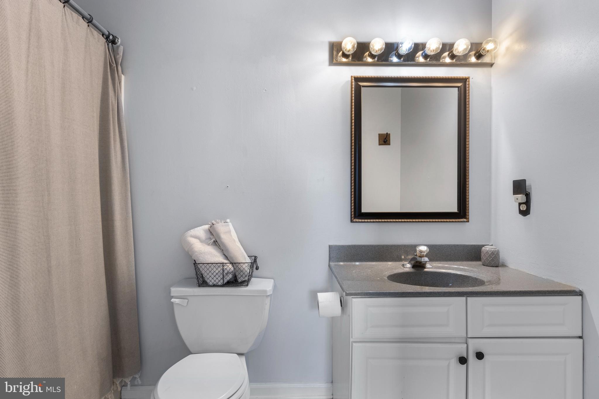 204 Springvalley Way Aston, PA 19014 - Photo 13 of 23