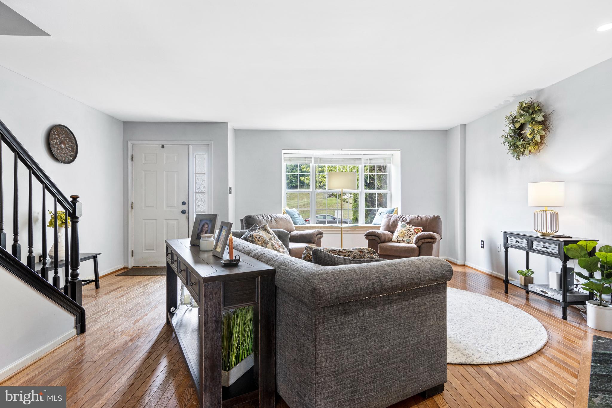 204 Springvalley Way Aston, PA 19014 - Photo 3 of 23