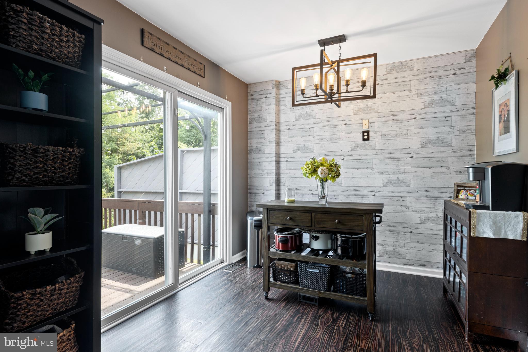 204 Springvalley Way Aston, PA 19014 - Photo 10 of 23