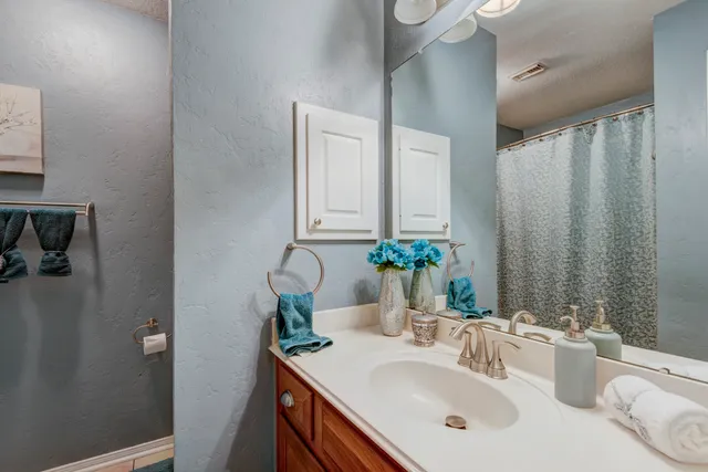 $2,000 | 14420 Walters Road, Unit 38, Houston, TX 77014