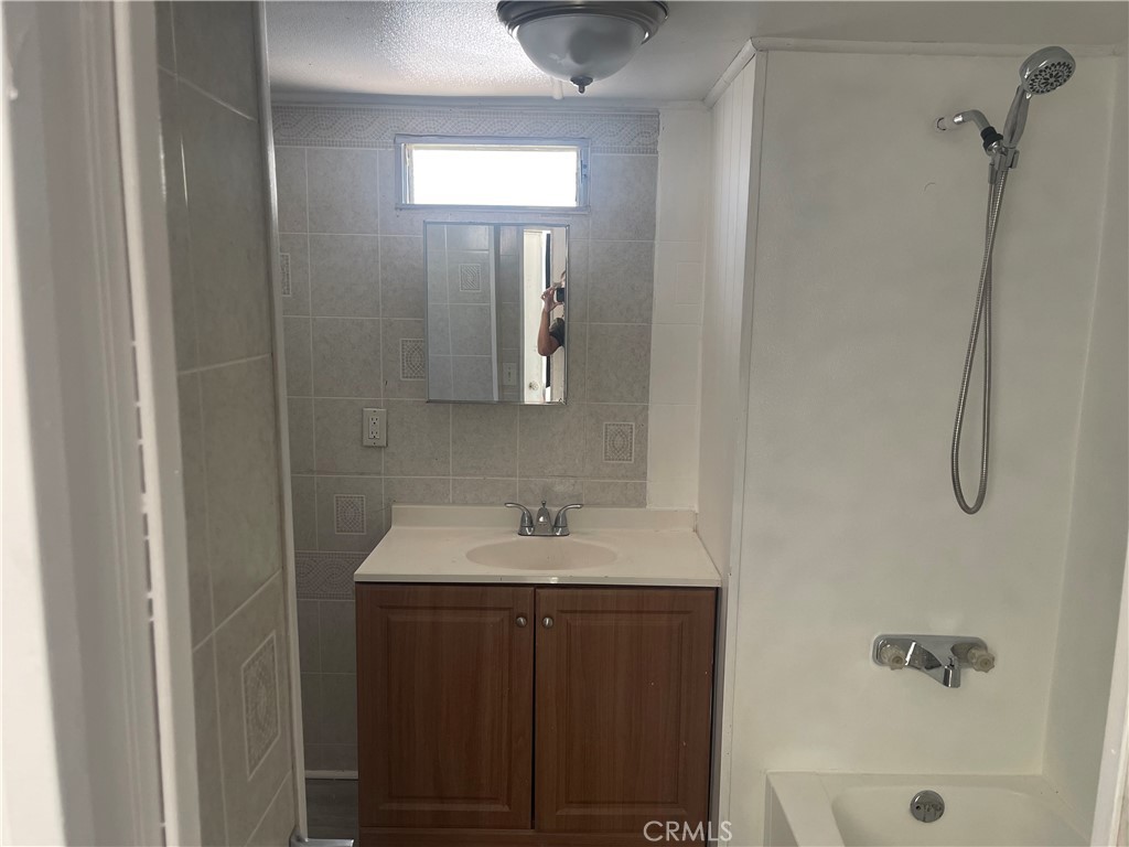 17300 Corkill Road, Unit 175 Desert Hot Springs, CA 92241 - Photo 3 of 5