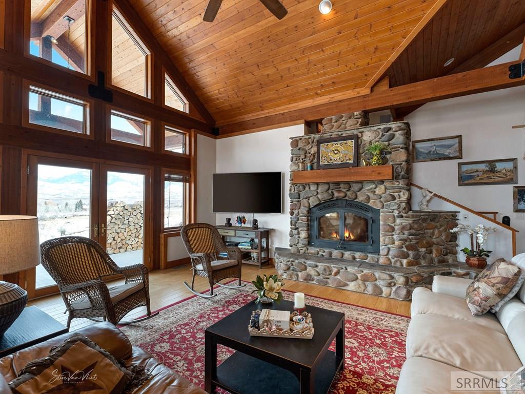 28 Lost Valley Road Salmon, ID 83467 - Photo 27 of 74 Great Room