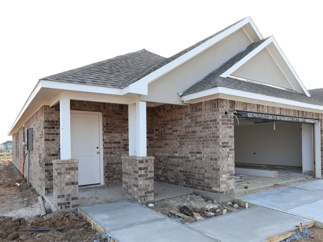 $334,990 | 31007 Newcomb Lndg Lane, Waller, TX 77484