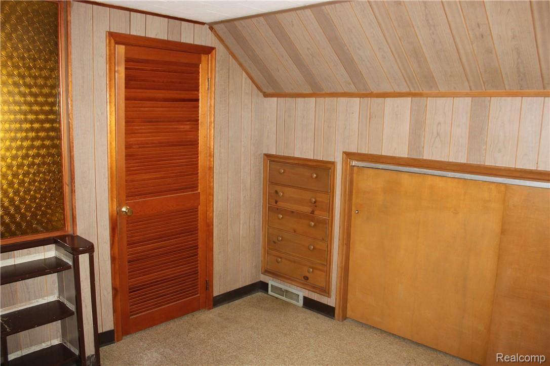12936 Rosedale Street Southgate, MI 48195 - Photo 8 of 13 Upper Bedroom