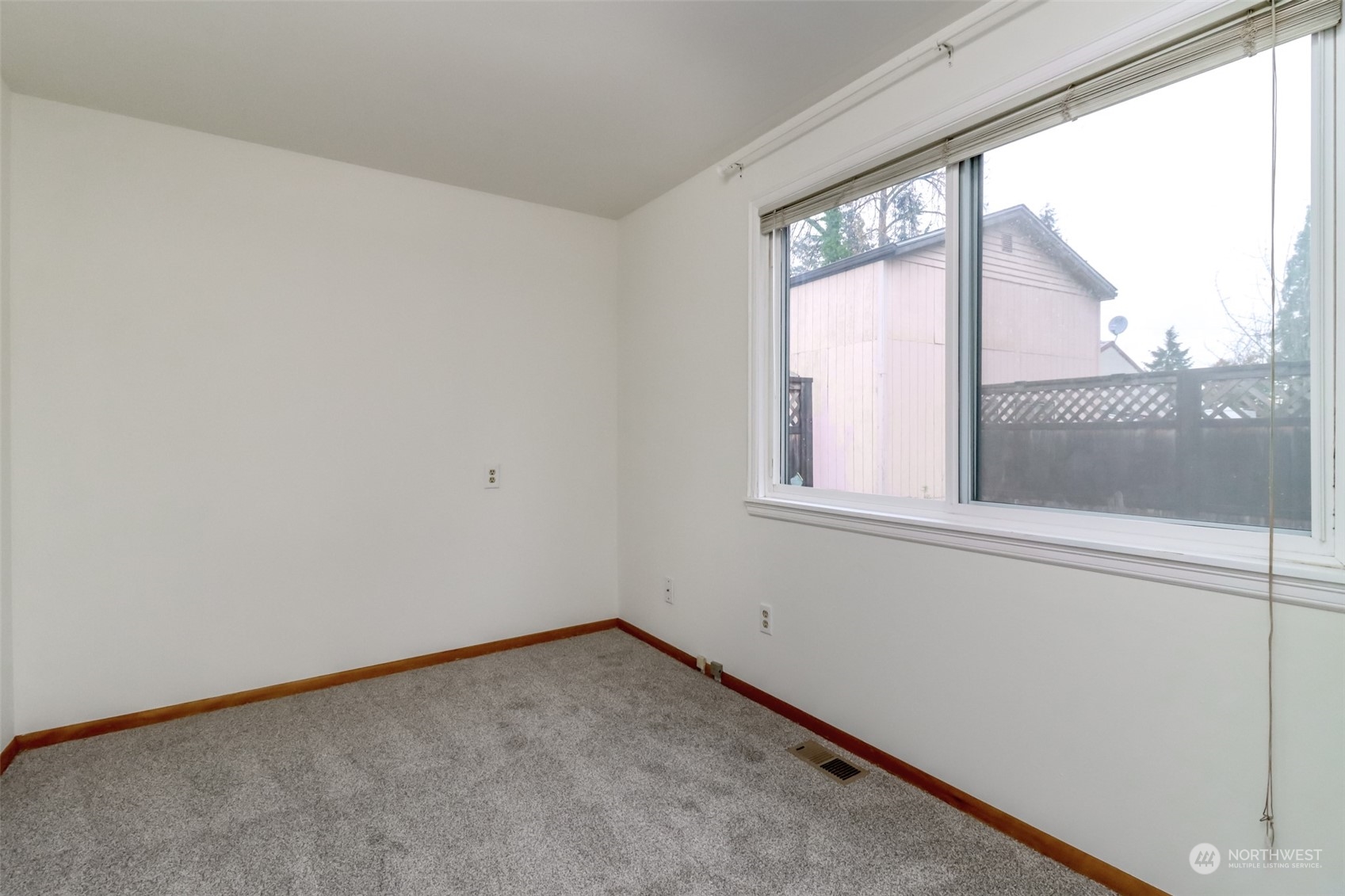312 South 185th Street Burien, WA 98148 - Photo 5 of 40 Gallery Image 5