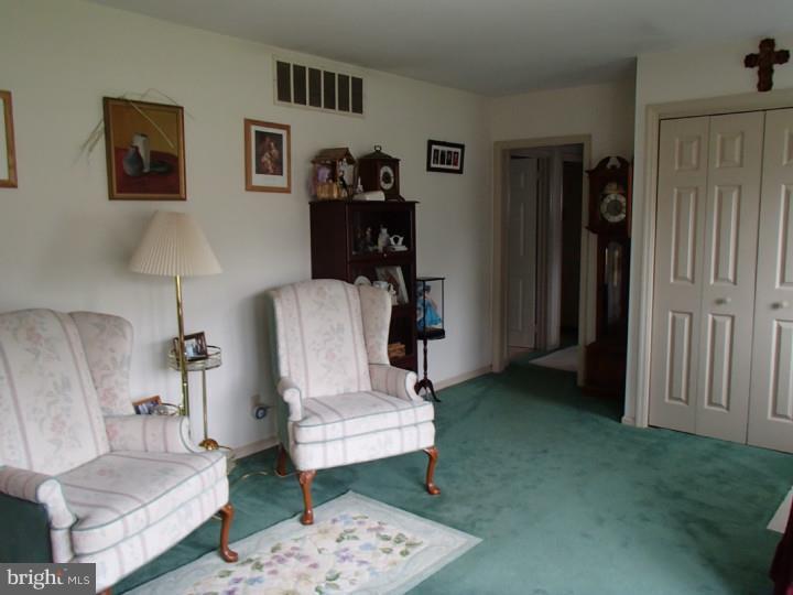 680 Locust Road Warminster, PA 18974 - Photo 7 of 25 Gallery Image 7