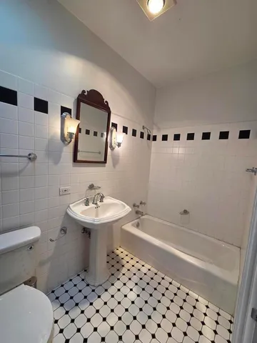 $1,595,000 | 2144 North Fremont Street, Chicago, IL 60614