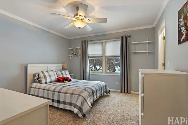 $525,000 | 84 Foxboro Lane, Gurnee, IL 60031