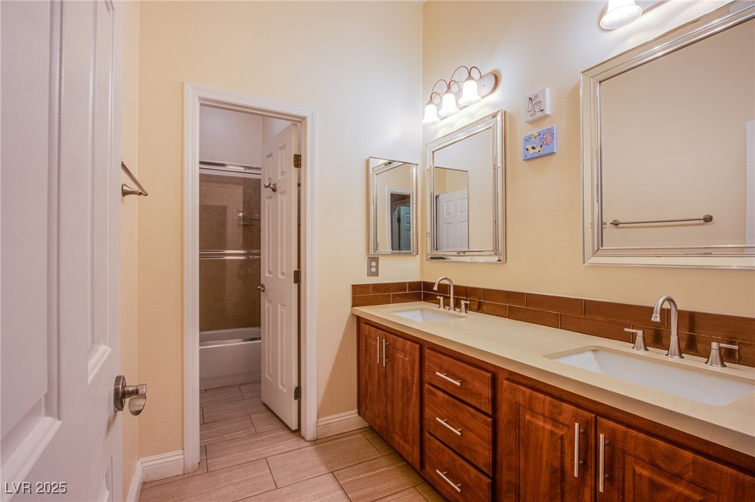 2279 Pacini Court Henderson, NV 89052 - Photo 28 of 46 Hall Full Bath