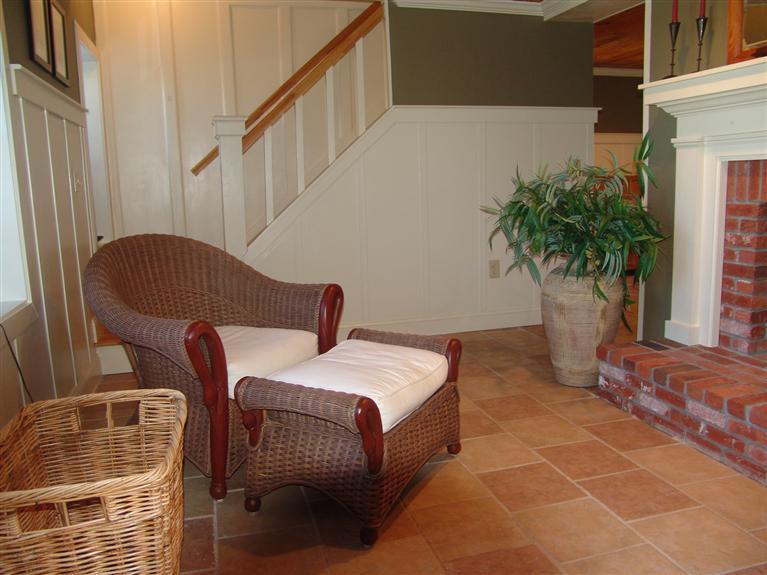 65 Bay Shore Road Hyannis, MA 02601 - Photo 24 of 35 a bedroom with bed and flowerpot