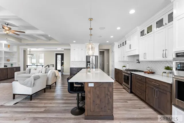 $999,000 | 5525 Klamath Fls Street, Ammon, ID 83401