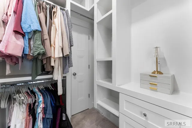 $999,000 | 5525 Klamath Fls Street, Ammon, ID 83401