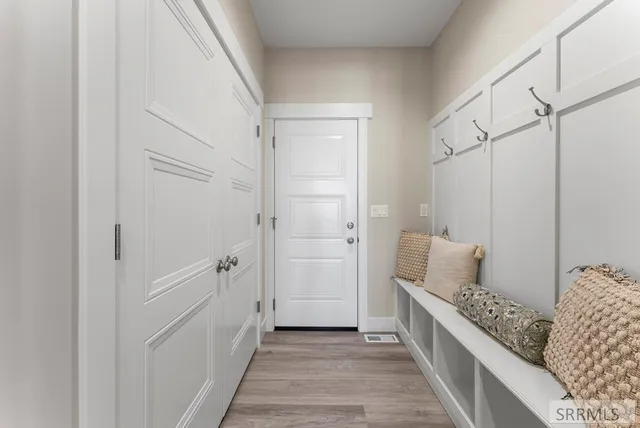 $999,000 | 5525 Klamath Fls Street, Ammon, ID 83401