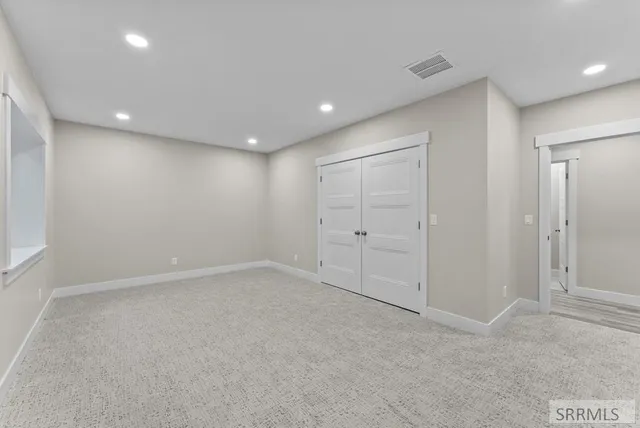 $999,000 | 5525 Klamath Fls Street, Ammon, ID 83401