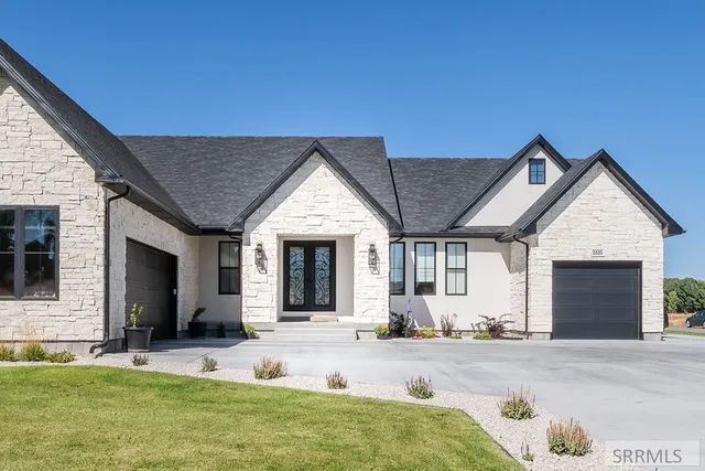 $999,000 | 5525 Klamath Fls Street, Ammon, ID 83401