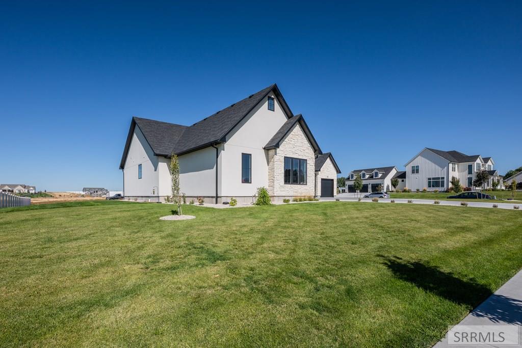 5525 Klamath Fls Street Ammon, ID 83401 - Photo 73 of 78