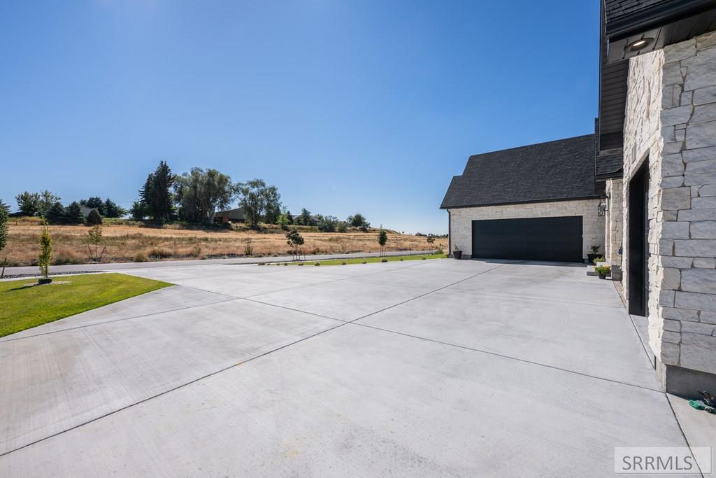 5525 Klamath Fls Street Ammon, ID 83401 - Photo 77 of 78