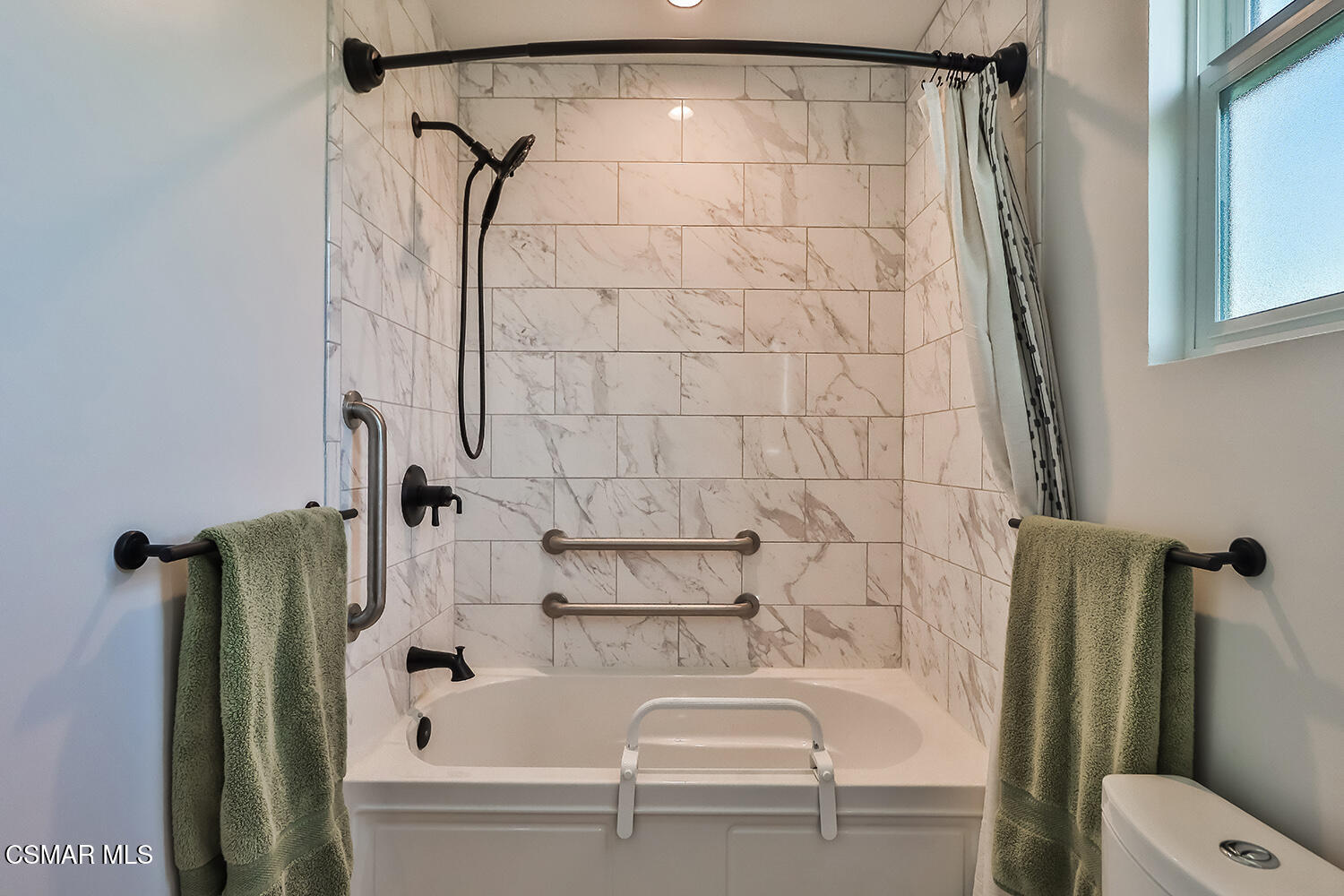 775 Ashland Avenue Simi Valley, CA 93065 - Photo 28 of 36 a bathroom with a sink a toilet and shower