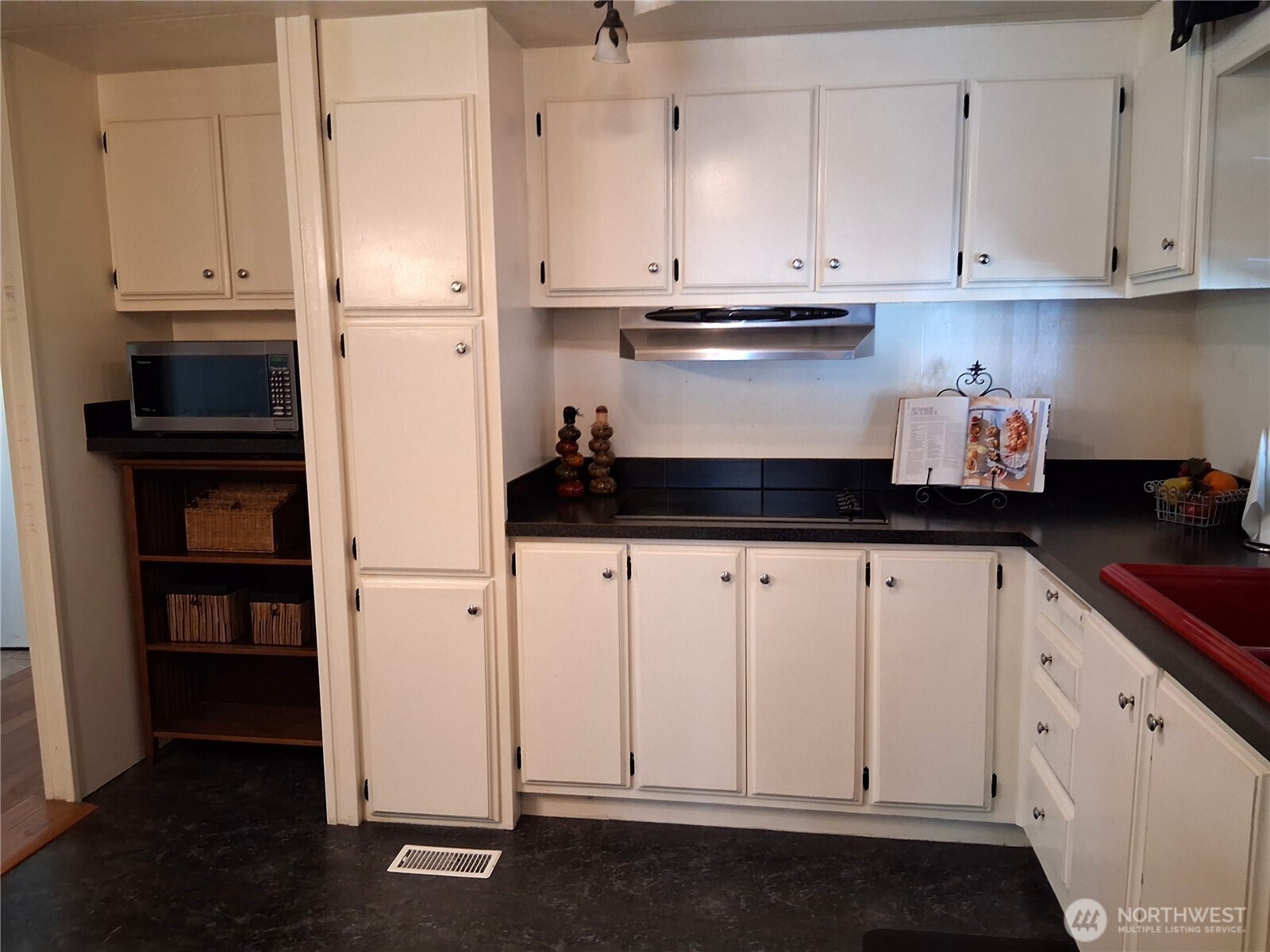 815 124th Street Southwest, Unit 36 Everett, WA 98204 - Photo 12 of 32