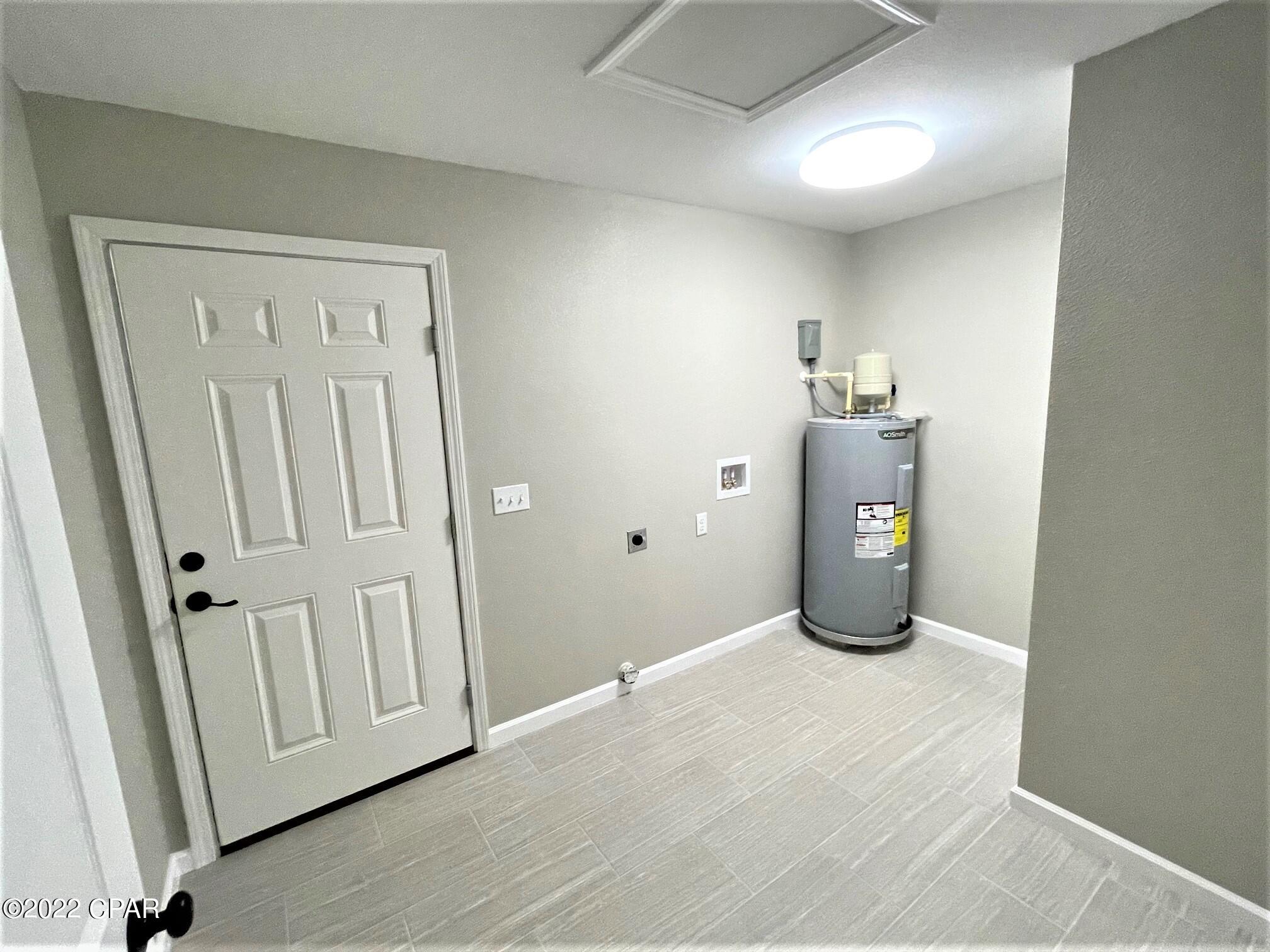2138 Aaron Avenue Grand Ridge, FL 32442 - Photo 35 of 48 Gallery Image 35