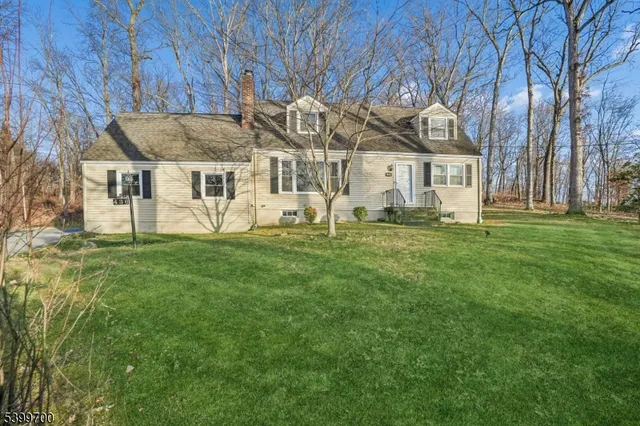 $800,000 | 436 Mt Airy Road, Bernards, NJ 07920